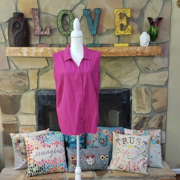 Basic Editions Tops - 🚨3/$15 Sleeveless comfort shirt